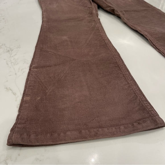 WORN ONCE! Old Navy Woman’s Higher High-Rise Flare Brown Corduroy Pants - Picture 3 of 15